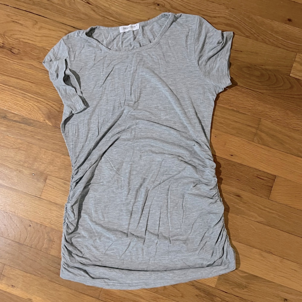 Basic Gray Maternity T-shirt